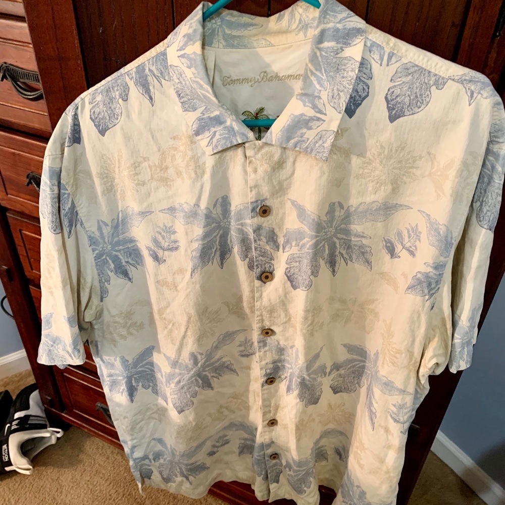 Shirt - Picture 3 of 3